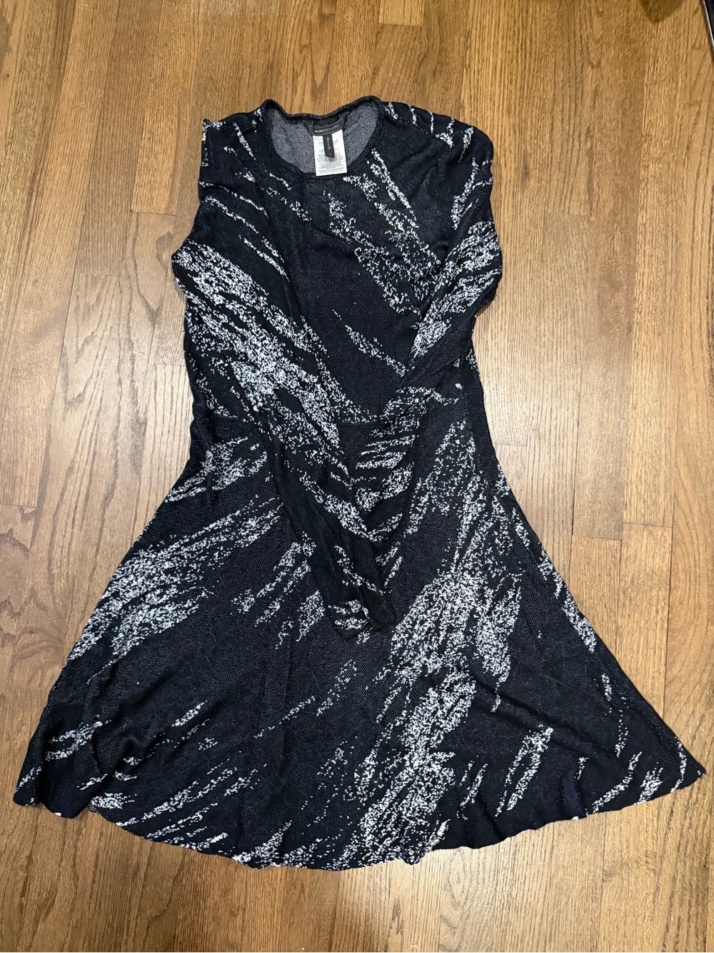 BCBGMaxAzria Black and White Abstract Midi Dress
